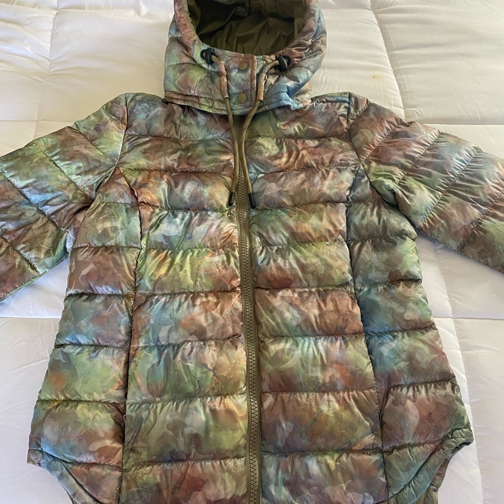 Lole small/petite Down Multi-Color Iridescent Puffer Jacket